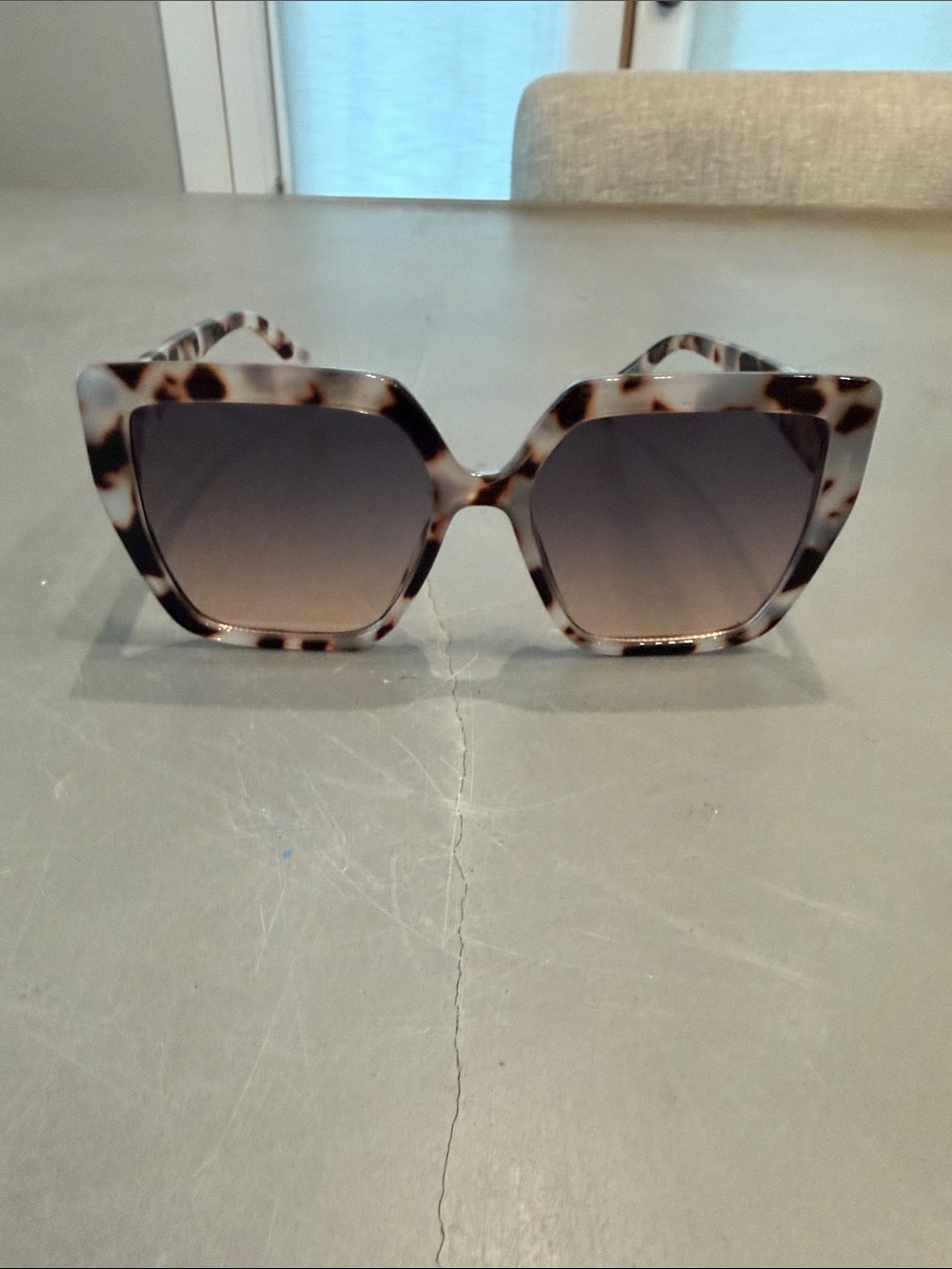 Tortoiseshell Square Cat-Eye Sunglasses in Light Tortoise